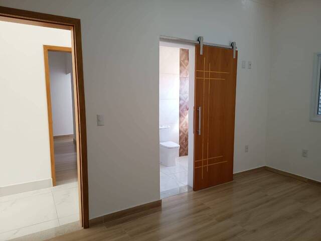 #45 - Casa para Venda em São José dos Campos - SP - 3
